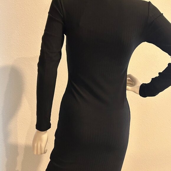 The Classic Ribbed Dress- Black - Picture 3 of 5